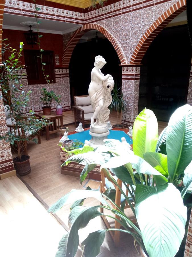 Hotel Esmeralda Οσούνα Εξωτερικό φωτογραφία