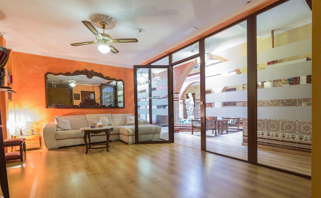 Hotel Esmeralda Οσούνα Εξωτερικό φωτογραφία