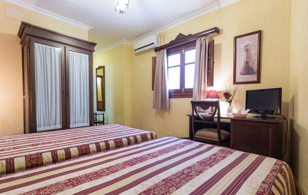 Hotel Esmeralda Οσούνα Εξωτερικό φωτογραφία